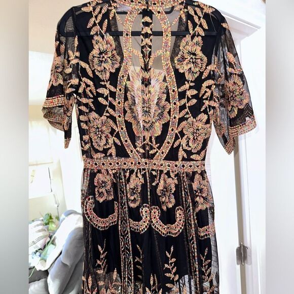 🌸 Honey Punch Black Mesh Maxi Dress w/ Copper Floral Embroidery – Size S - Picture 6 of 16